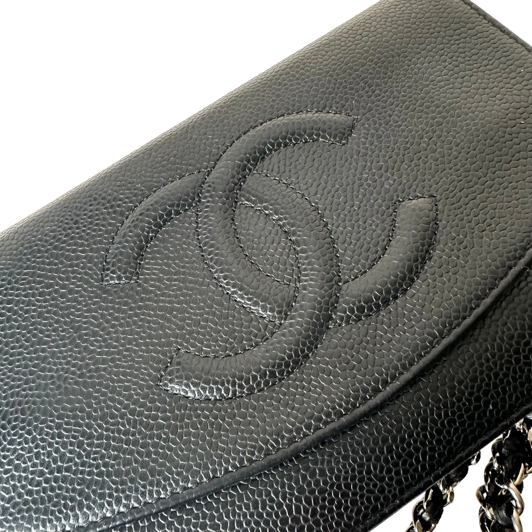 CHANEL Black Caviar Wallet On Chain