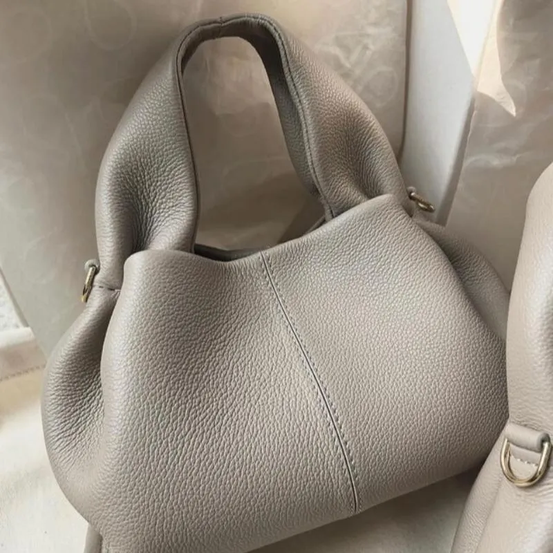 Elegant Vegan Leather Handbag - Luxurious Everyday Tote with Gold Accents and Spacious Interior