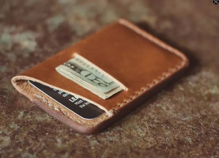 Gannett Minimalist Leather Wallet