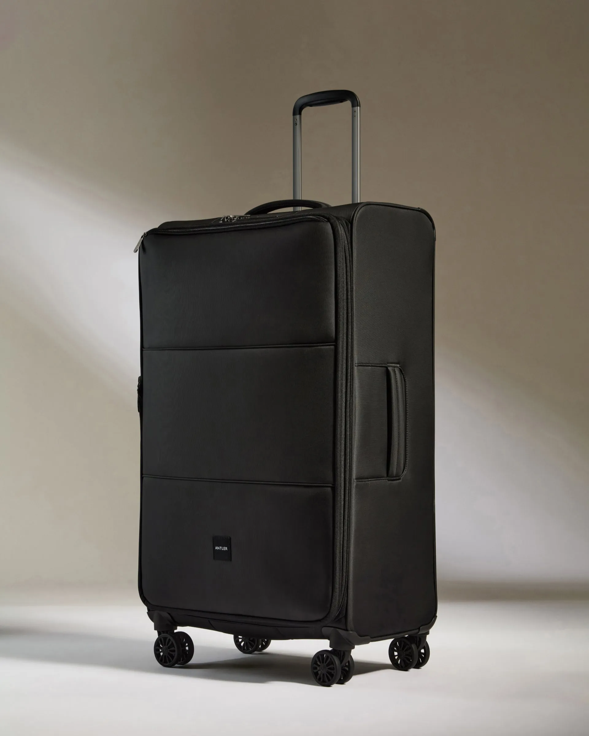 Lightest Luggage Set in Black - Soft Stripe