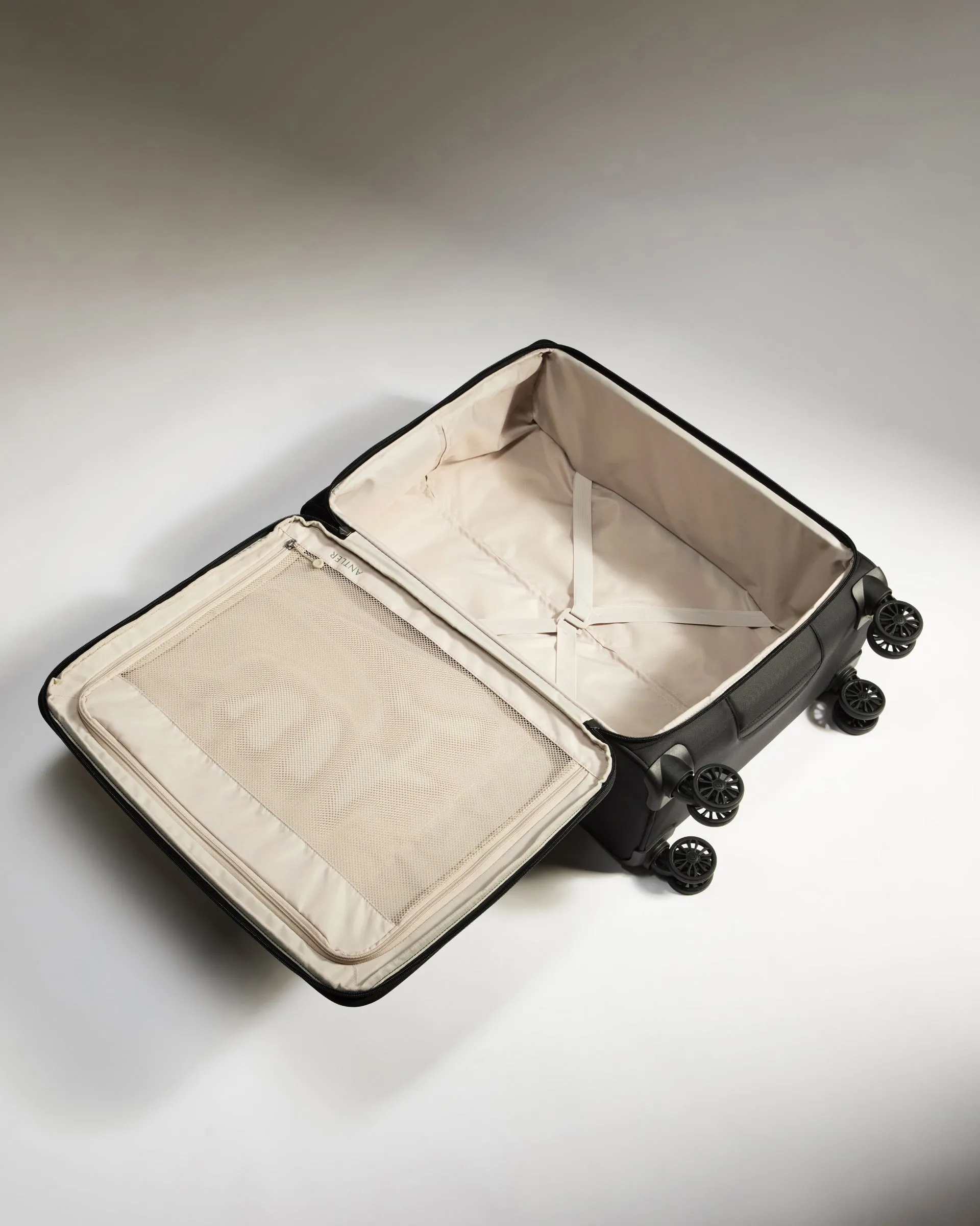 Lightest Luggage Set in Black - Soft Stripe